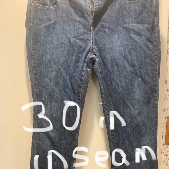 Jordache Jeans - Picture 2 of 3